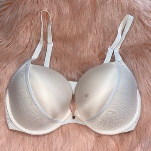 Victoria Secret Bra size 36DD